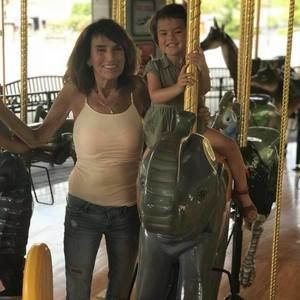 Meet your Posher, Laurel